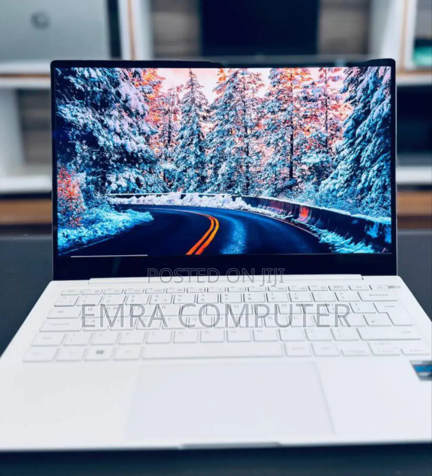 New Laptop Samsung Galaxy Book 2 16GB Intel Core I7 SSD 512GB