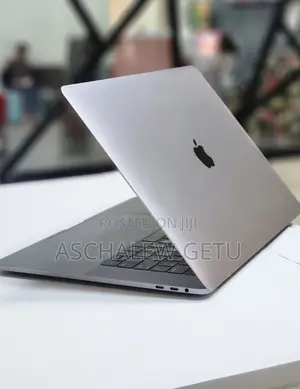 Photo - New Laptop Apple MacBook Pro 2016 16GB Intel Core I7 SSD 256GB