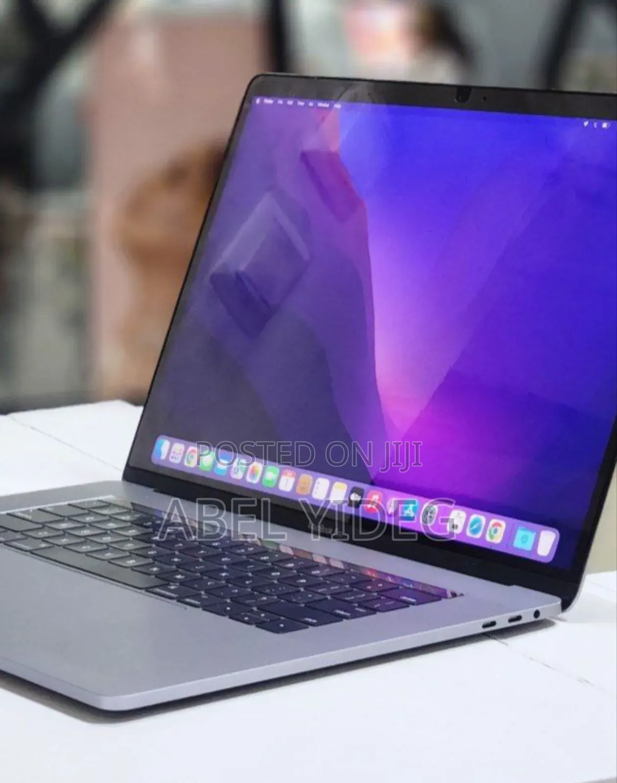 New Laptop Apple MacBook Pro 2017 16GB Intel Core I7 SSD 256GB