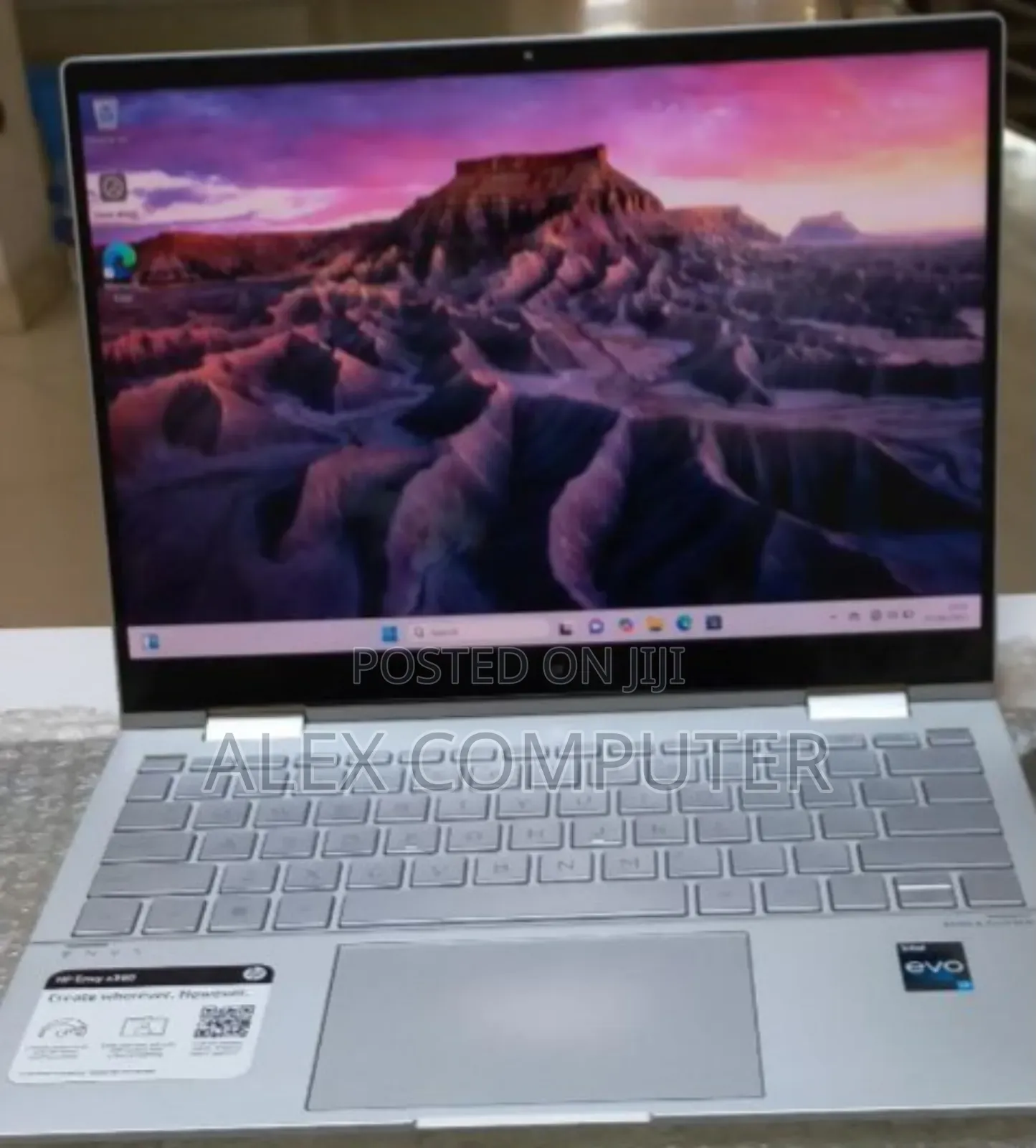 New Laptop HP Envy X360 8GB Intel Core I7 SSD 512GB