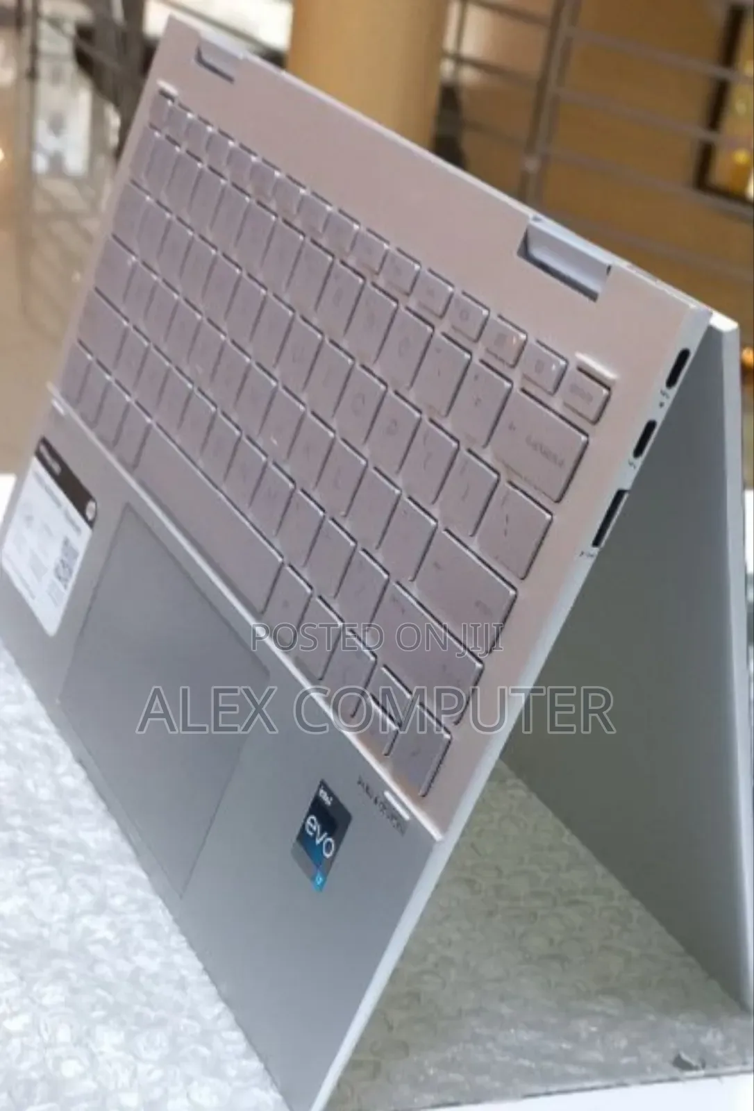 New Laptop HP Envy X360 8GB Intel Core I7 SSD 512GB