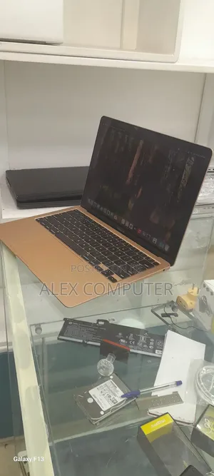 New Laptop Apple MacBook Air 2020 M1 8GB Apple M1 SSD 256GB