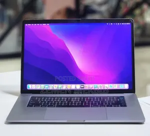 Photo - New Laptop Apple MacBook Pro 2016 16GB Intel Core I7 SSD 256GB