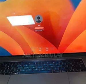 New Laptop Apple MacBook Pro 2017 16GB Intel Core I7 SSD 512GB