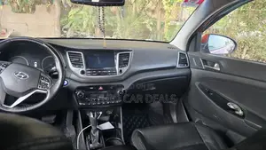 Hyundai Tucson 2017 Orange