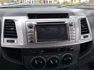 Toyota Hilux 2012 Black