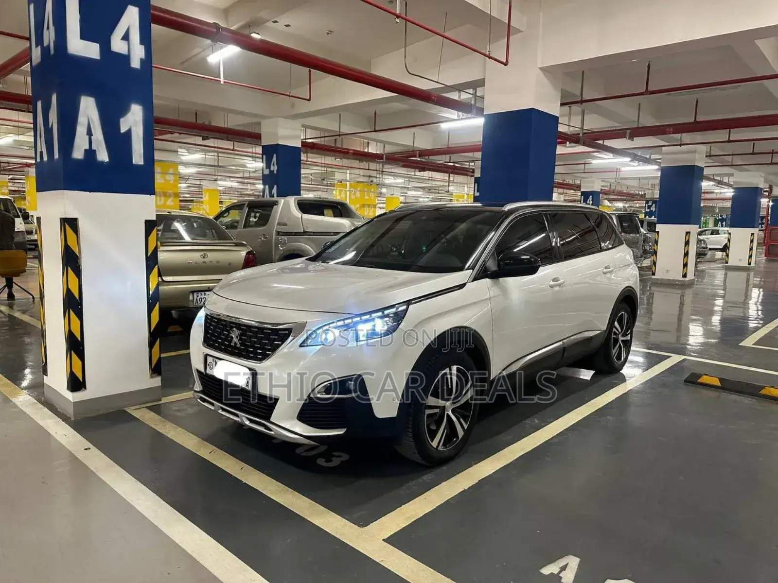 Peugeot 5008 2020 White