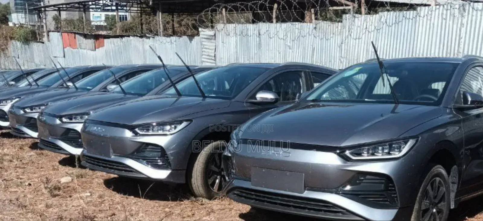 New BYD E2 43 kWh 94 hp FWD 2025 Gray