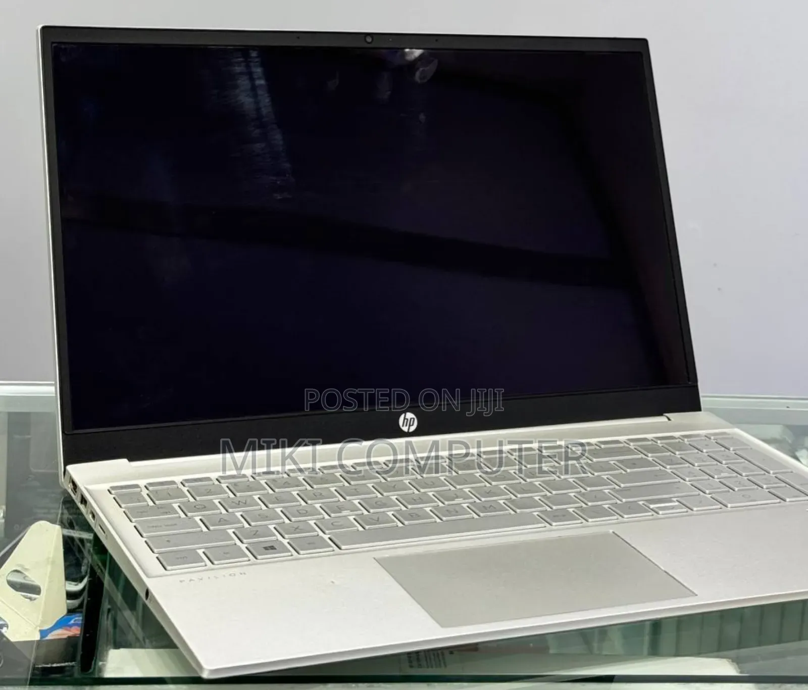 New Laptop HP Pavilion 15 8GB AMD Ryzen 3 SSD 256GB