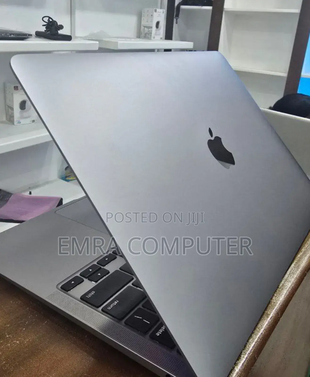 New Laptop Apple MacBook Air 2020 M1 8GB Apple M1 SSD 256GB