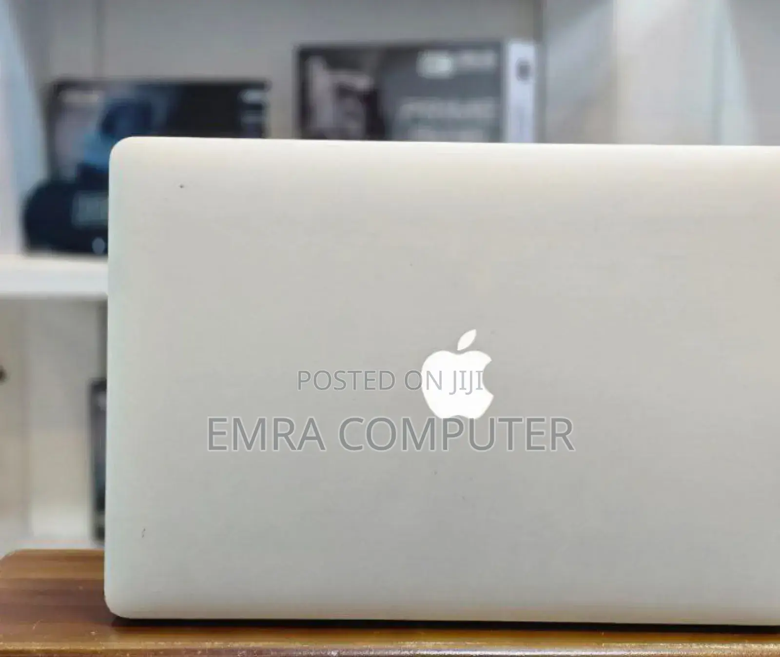 New Laptop Apple MacBook Pro 2015 16GB Intel Core I7 SSD 256GB