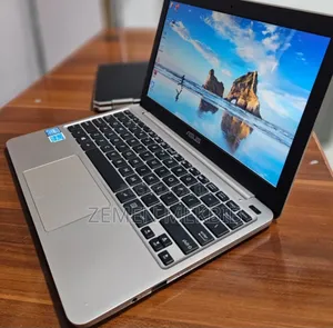 Photo - Laptop Asus 2GB Intel Xeon SSD 32GB