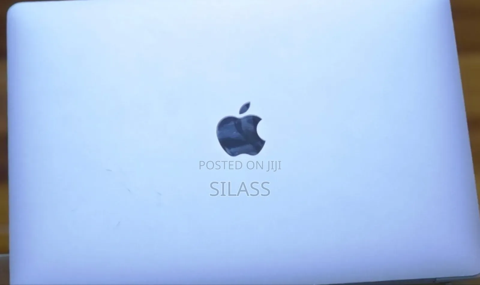 New Laptop Apple MacBook Pro 2022 M2 8GB Apple M2 SSD 256GB