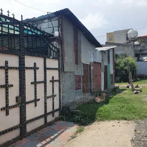 የሚሸጥ 75 ካሬ ቦታ ሰሚት ጌወርጊስ አካባቢ 5.5 ሚሊዮን ብር