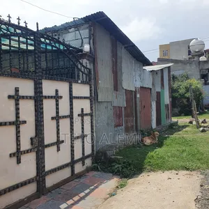 የሚሸጥ 75 ካሬ ቦታ ሰሚት ጌወርጊስ አካባቢ 5.5 ሚሊዮን ብር