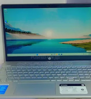 New Laptop HP Pavilion 15 8GB Intel Core I7 SSD 256GB