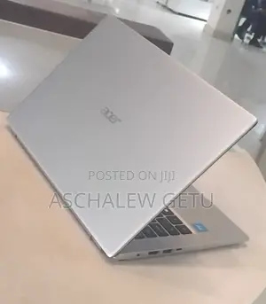 New Laptop Acer Swift 3 4GB Intel Core I5 SSD 128GB
