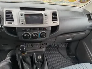 Toyota Hilux 2012 Black