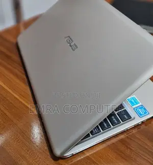 New Laptop Asus 2GB Intel Atom SSD 32GB