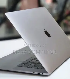 New Laptop Apple MacBook Pro 2016 16GB Intel Core I7 SSD 256GB