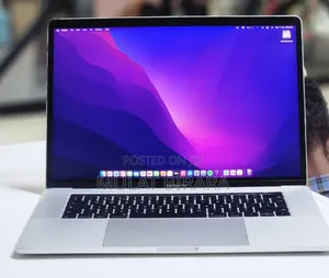 New Laptop Apple MacBook Pro 16GB Intel Core I7 SSD 512GB