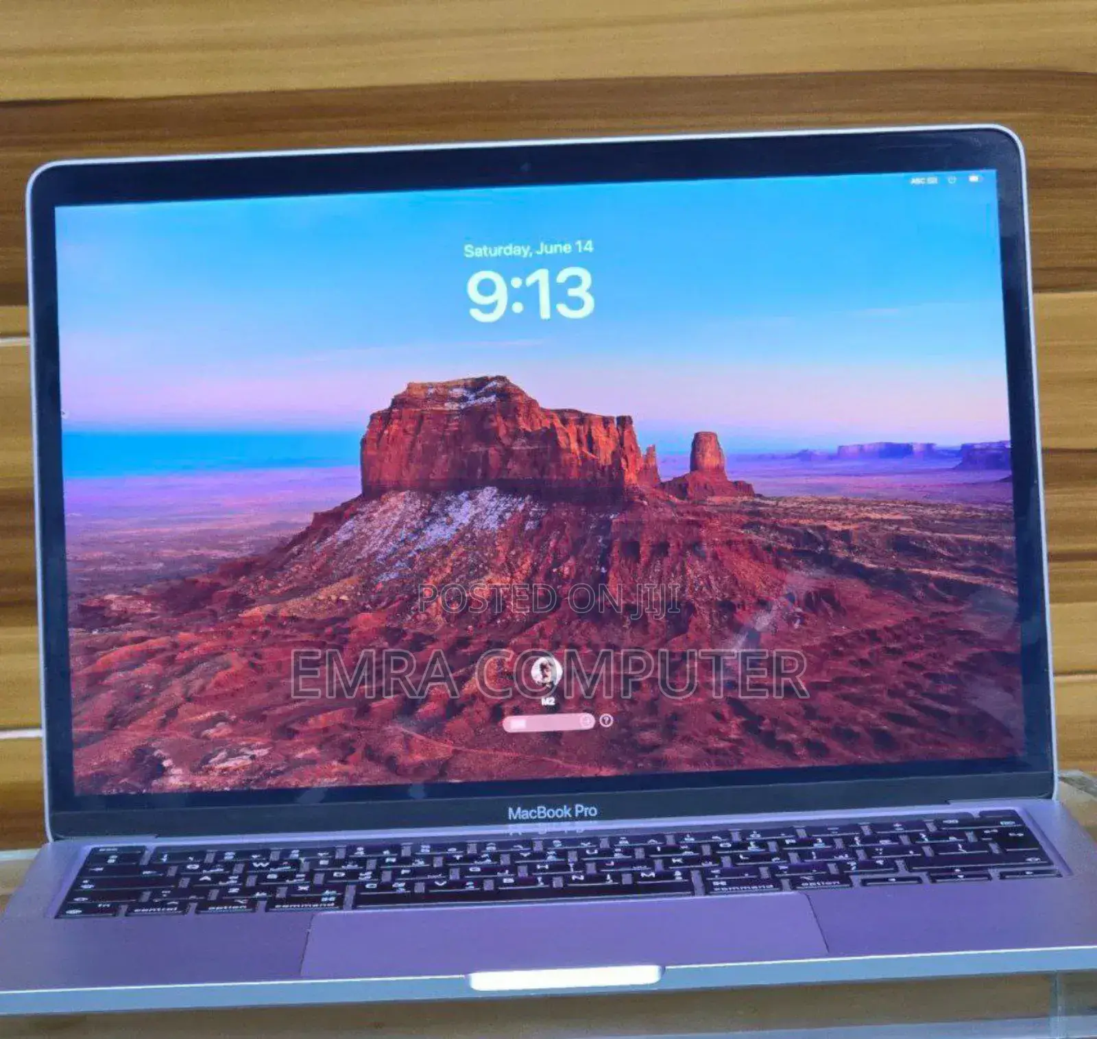 New Laptop Apple MacBook Pro 2022 M2 8GB Apple M2 SSD 256GB