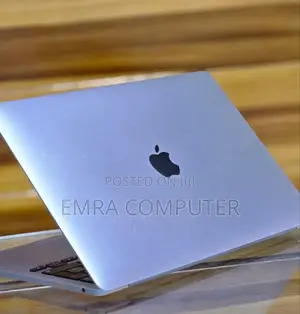 New Laptop Apple MacBook Pro 2022 M2 8GB Apple M2 SSD 256GB