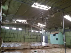 Photo - የሚከራይ 300 SQM መጋዘን