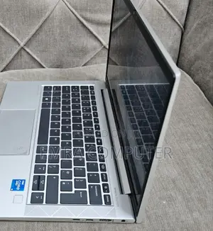 New Laptop HP EliteBook 830 G8 16GB Intel Core I5 SSD 512GB