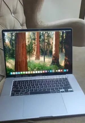 New Laptop Apple MacBook Pro 2019 32GB Intel Core I9 SSD 512GB