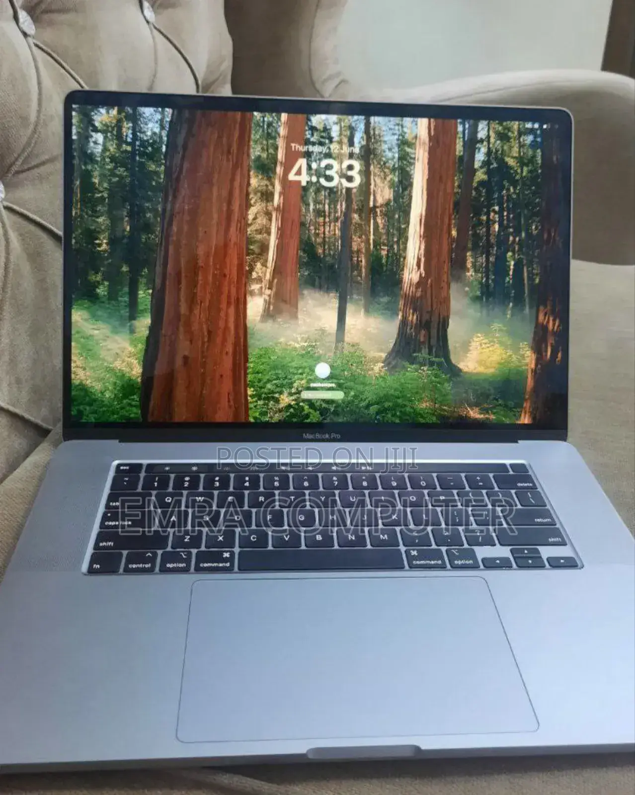 New Laptop Apple MacBook Pro 2019 32GB Intel Core I9 SSD 512GB