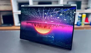 Photo - New Laptop Lenovo Yoga 7i 8GB AMD Ryzen 5 SSD 512GB