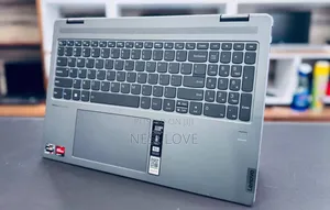 New Laptop Lenovo Yoga 7i 8GB AMD Ryzen 5 SSD 512GB