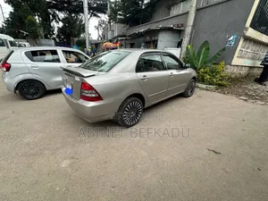 Toyota Corolla Sedan Automatic 2003 Gold