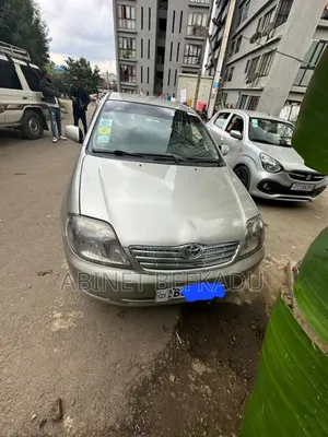 Photo - Toyota Corolla Sedan Automatic 2003 Gold