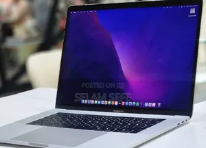 New Laptop Apple MacBook 2017 16GB Intel Core I7 SSD 512GB