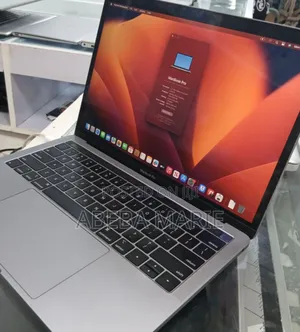 New Laptop Apple MacBook Pro 2019 8GB Intel Core I5 SSD 128GB