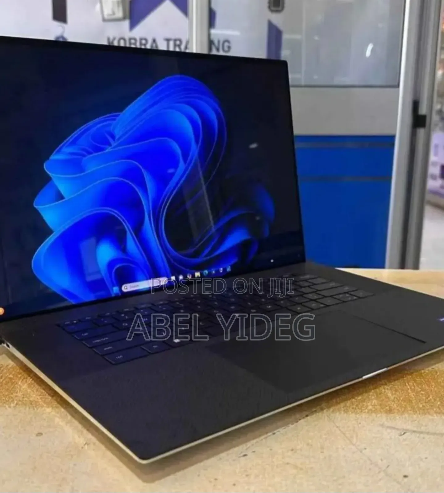 New Laptop Dell XPS 17 9720 32GB Intel Core I7 SSD 1T