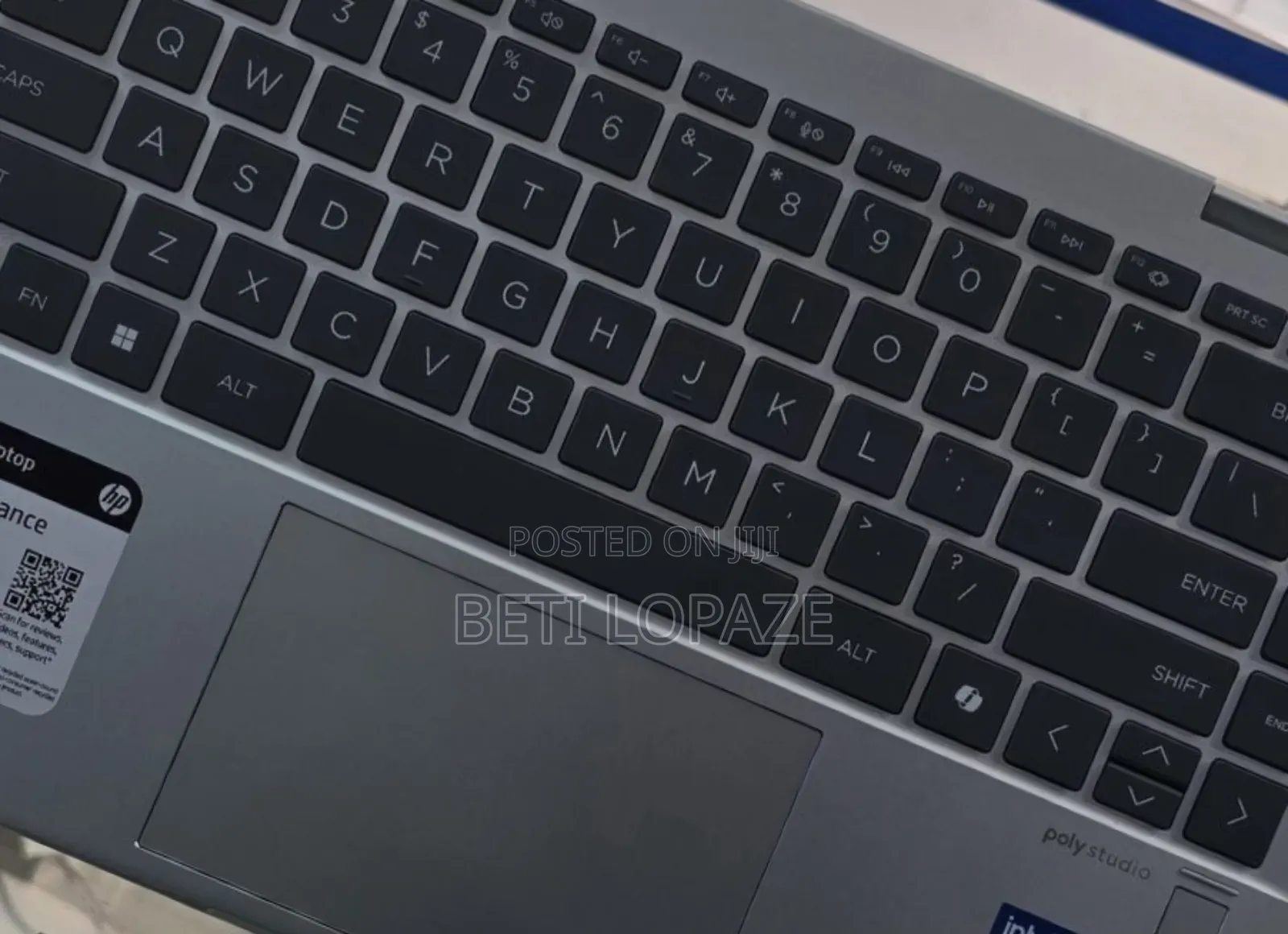 New Laptop HP Envy X360 8GB Intel Core I5 SSD 1T