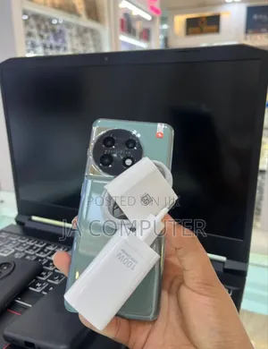 New OnePlus 11 256 GB Gold