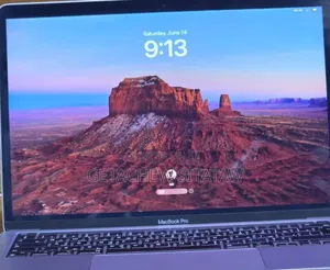 New Laptop Apple MacBook Pro 2022 M2 8GB Intel Core I9 SSD 256GB