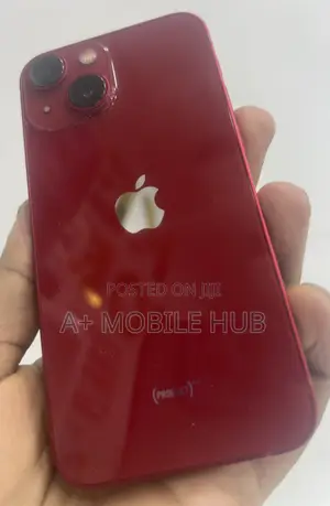 Apple iPhone 13 128 GB Red