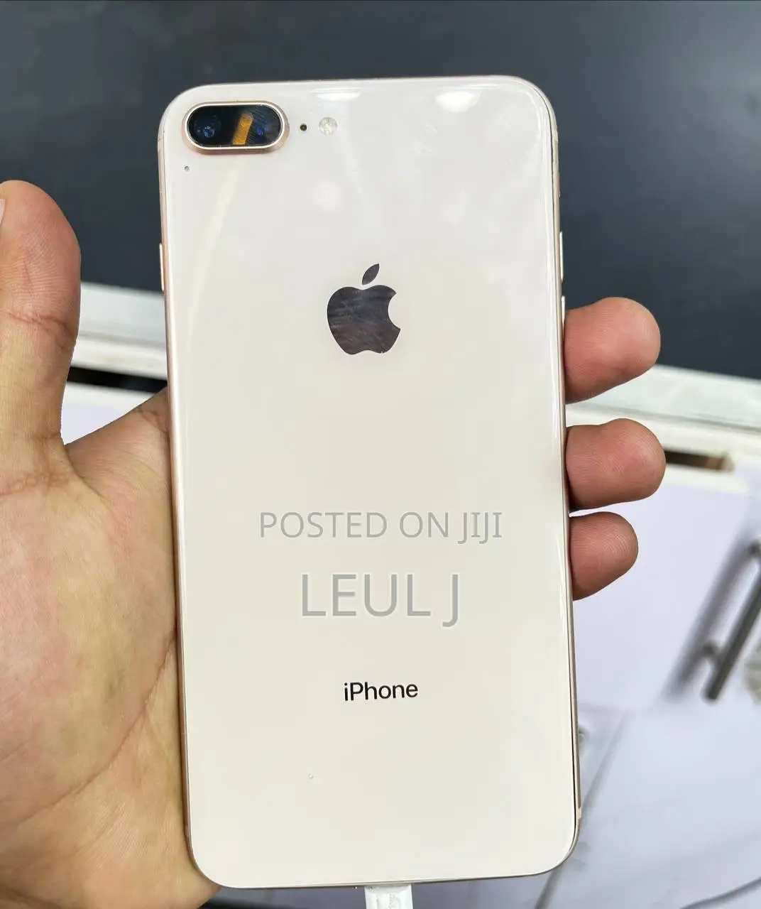 Apple iPhone 8 Plus 64 GB White