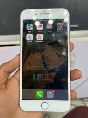 Photo - Apple iPhone 8 Plus 64 GB White