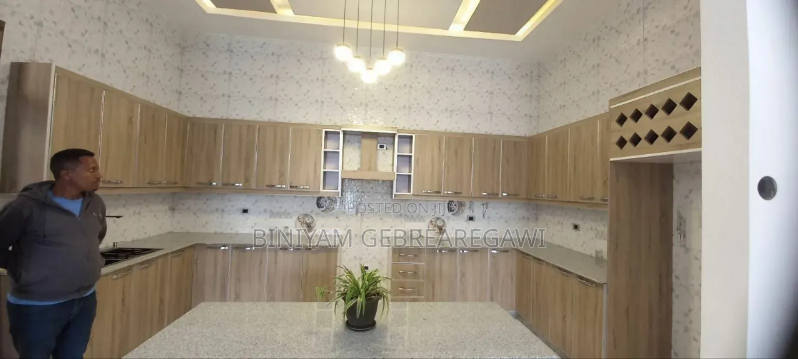 5bdrm Villa in House, Yeka for rent