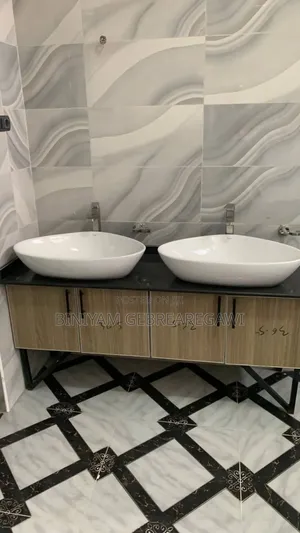 5bdrm House in G+2, Yeka for rent