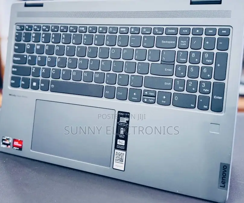 New Laptop Lenovo Yoga 7i 8GB AMD Ryzen 5 SSD 512GB
