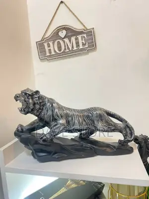 Photo - Vintage Figure Tiger Statue