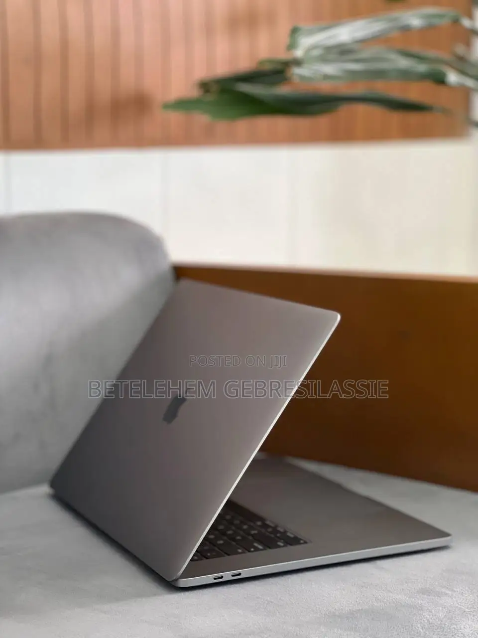 Laptop Apple MacBook Pro 2019 16GB Intel Core I7 SSD 512GB