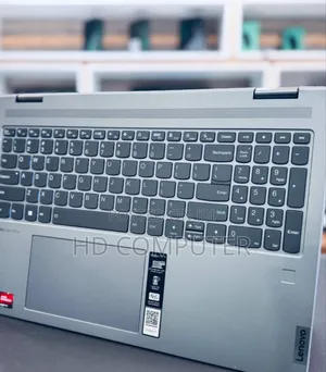 New Laptop Lenovo Yoga 7i 8GB AMD Ryzen 5 SSD 512GB